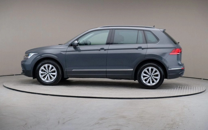 Volkswagen Tiguan cena 121799 przebieg: 35332, rok produkcji 2022 z Frombork małe 211
